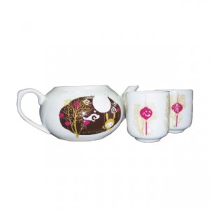 [Teapots & Saucers] Chinese Teapot And Cup Set