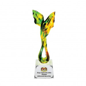  [Award Trophy] Vibrant Hand Crafted Water Liuli